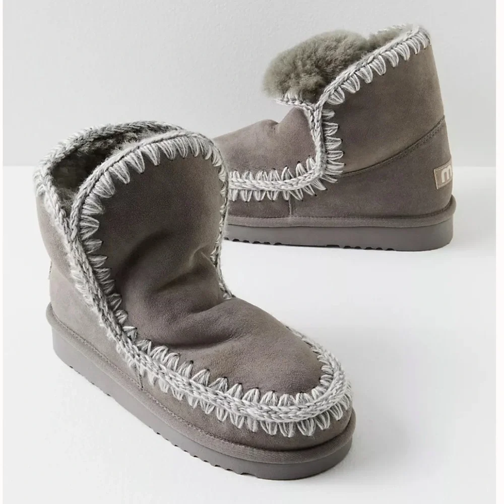 MOU Glacier Boots US 8